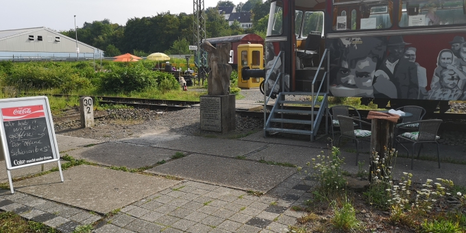 12 Bild 12